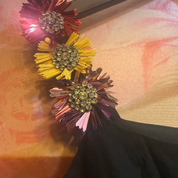 QUEEN OF SPARKLES - Picture 3 of 3